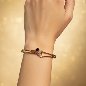 BlackBloom™ Anti-Tarnish Floral Charm Bracelet